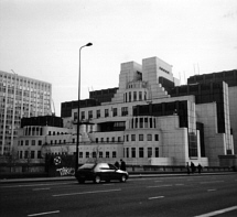 Greyscale of above picture (MI6)